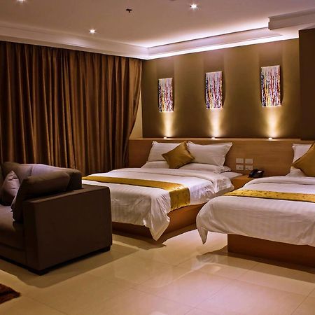 מנילה Dela Chambre Hotel מראה חיצוני תמונה