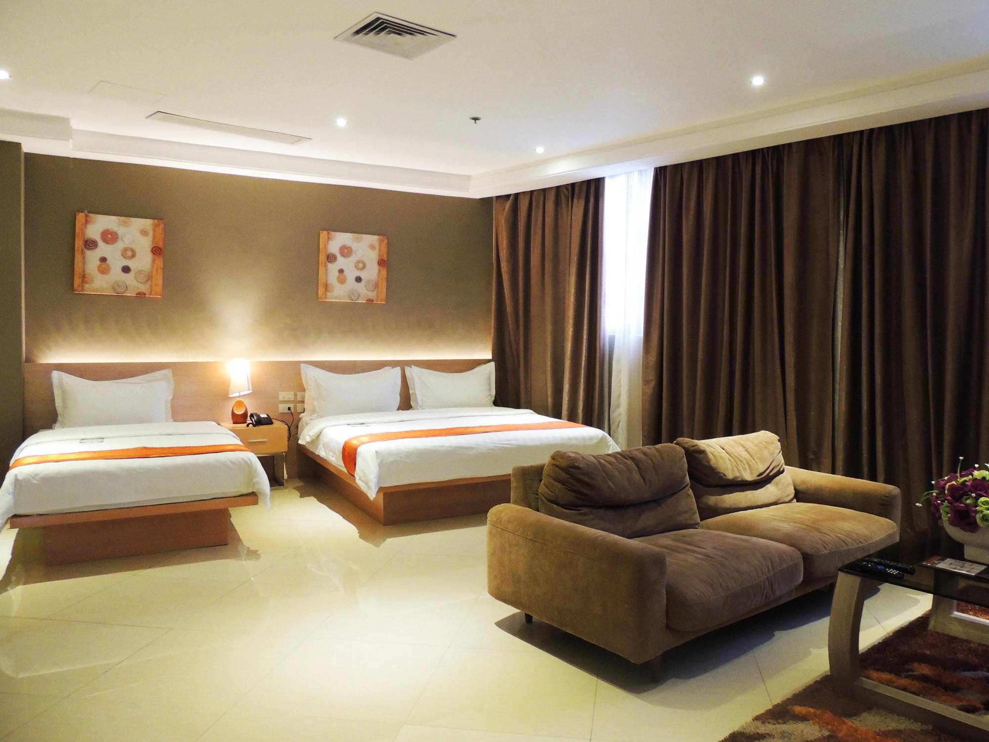 מנילה Dela Chambre Hotel מראה חיצוני תמונה