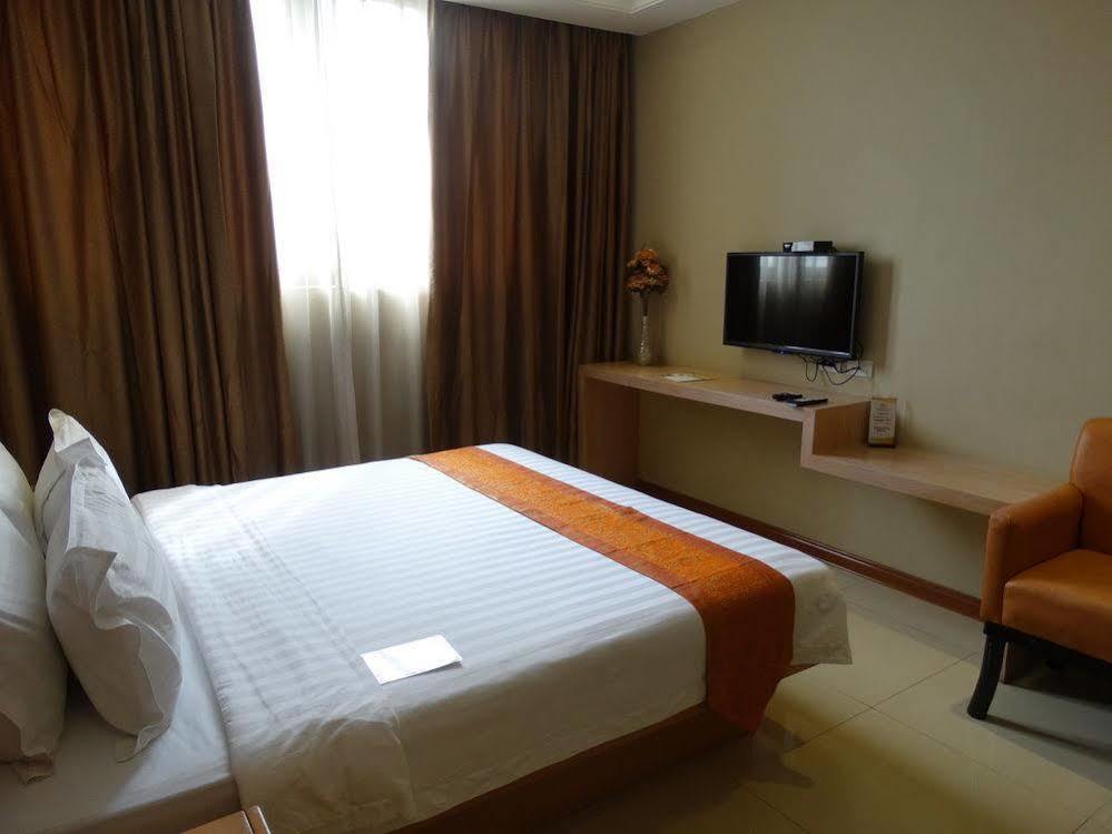 מנילה Dela Chambre Hotel מראה חיצוני תמונה